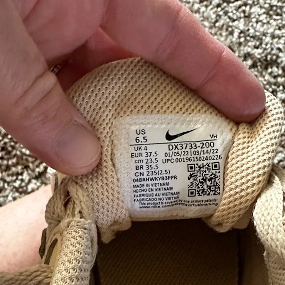 Nike Women's Air Max 90 Tan and Pink Camo Sneakers - Picture 6 of 7